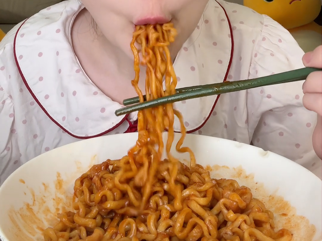 【小石奶凶】全品牌火鸡面大测评！