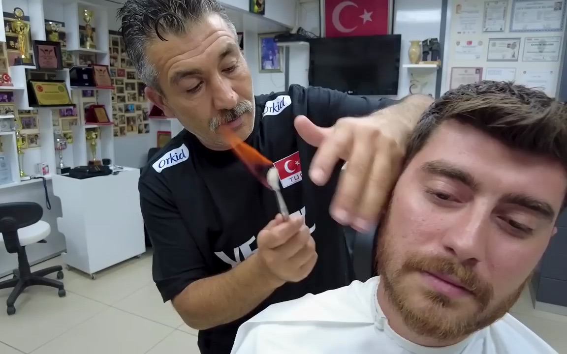 土耳其老师傅｜手动推子理发+修理胡须+烤耳+上半身清洁