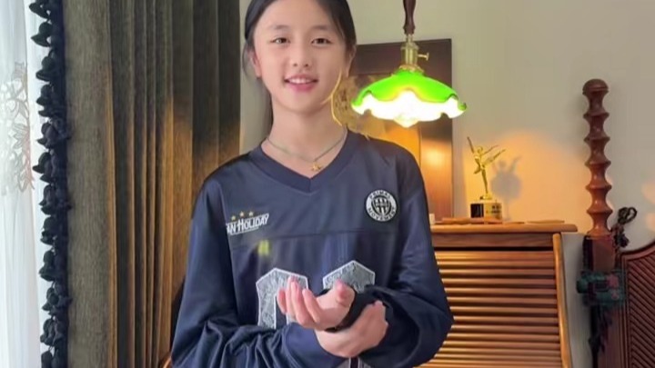 开学前一天的精神状态！ 开学前一天一一的精神状态，好在暑假作业都写完了