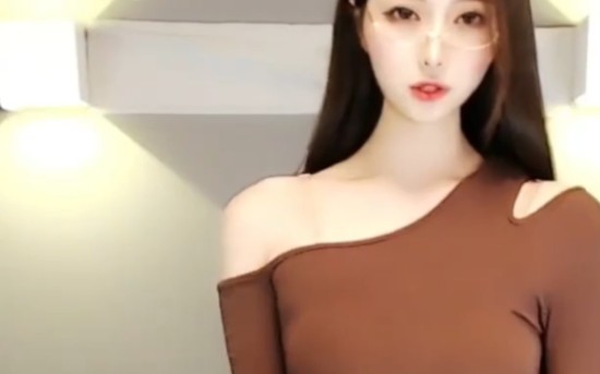 【虎牙-晴小兔】竖屏-兔姐的舞姿从来不让人失望！