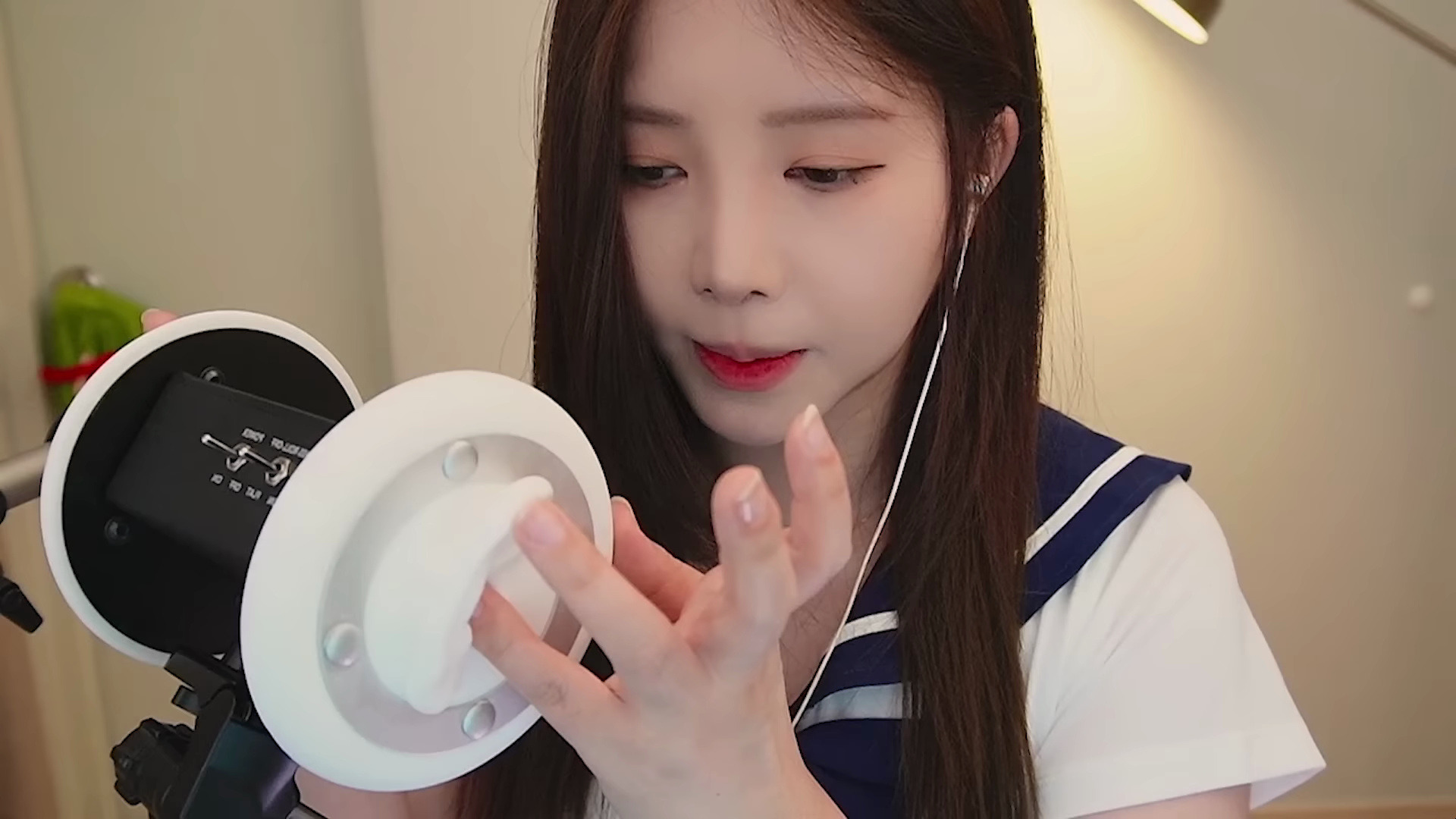 ASMR yoonying 不说话_女学生的耳朵清洁按摩-超神98k66-助眠-哔哩哔哩视频