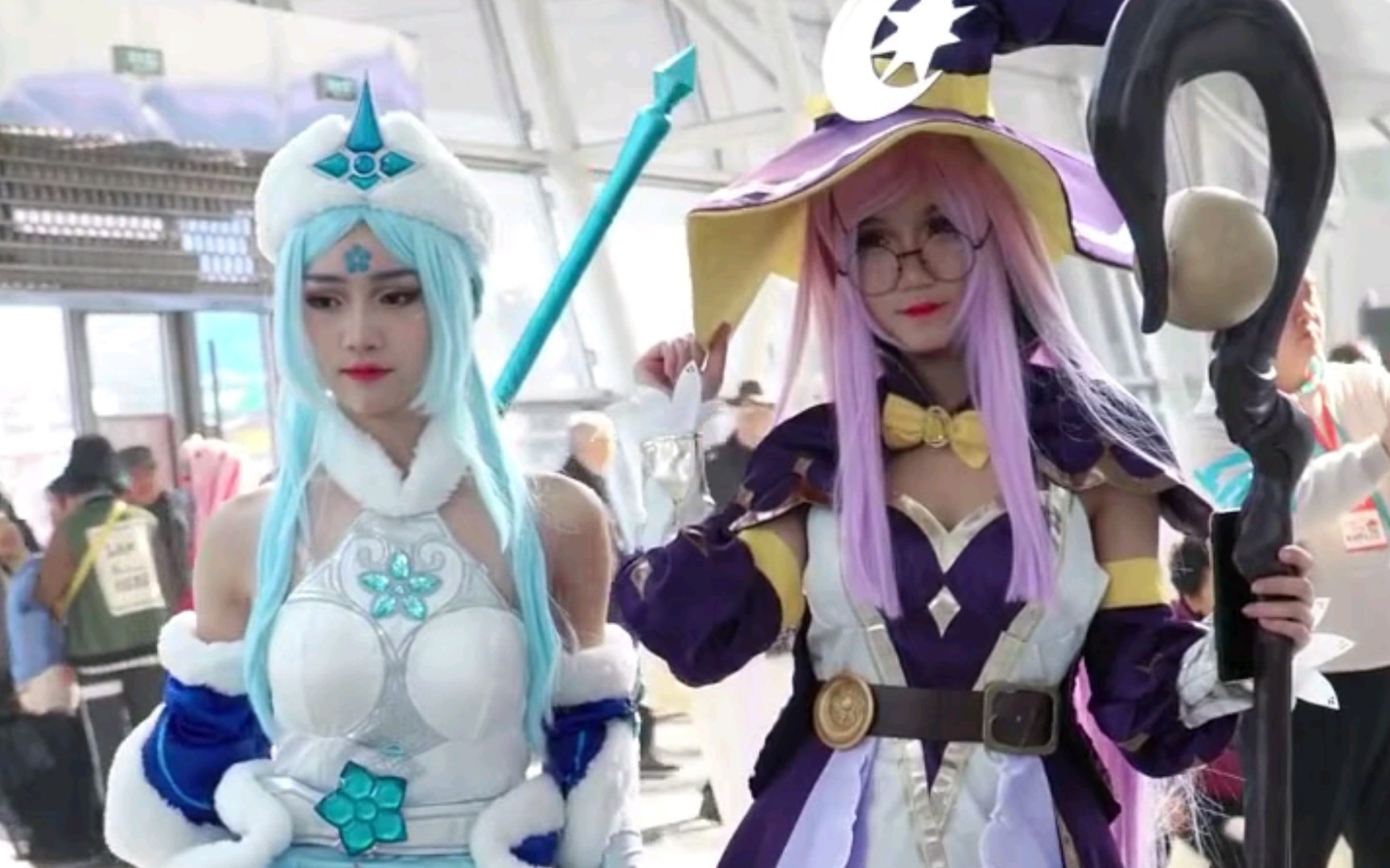 Who's that next to Zhaojun?