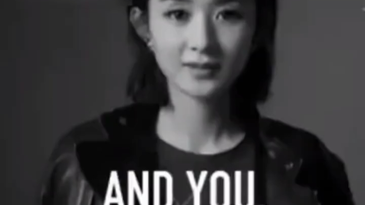 杨颖和赵丽颖的迪奥英语口语视频，大家觉得什么水平？讲话过关吗？