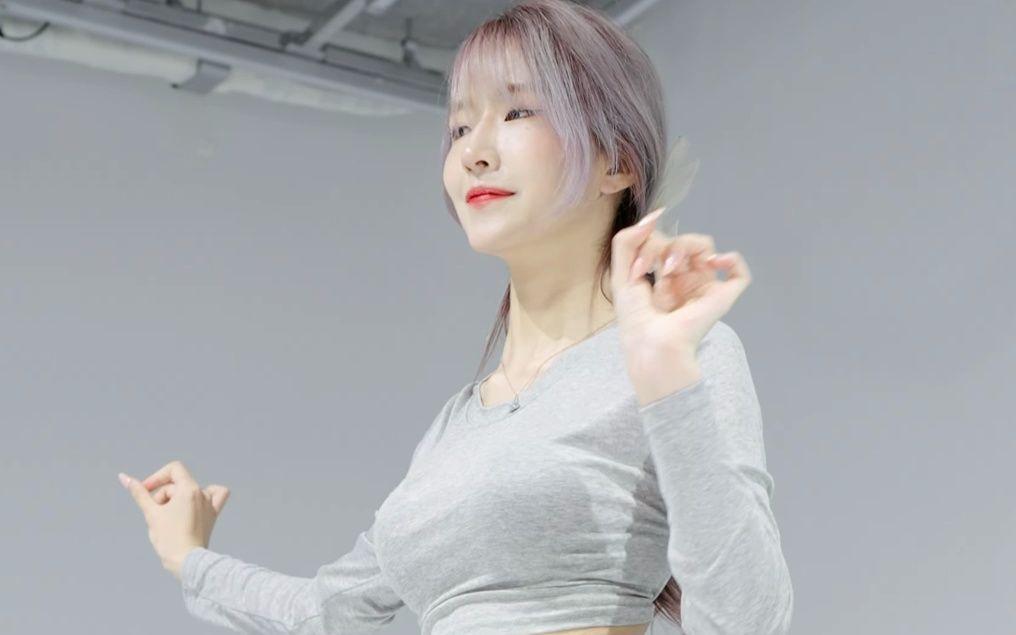 Black Mamba Seo Young Sports Style Different Perspectives