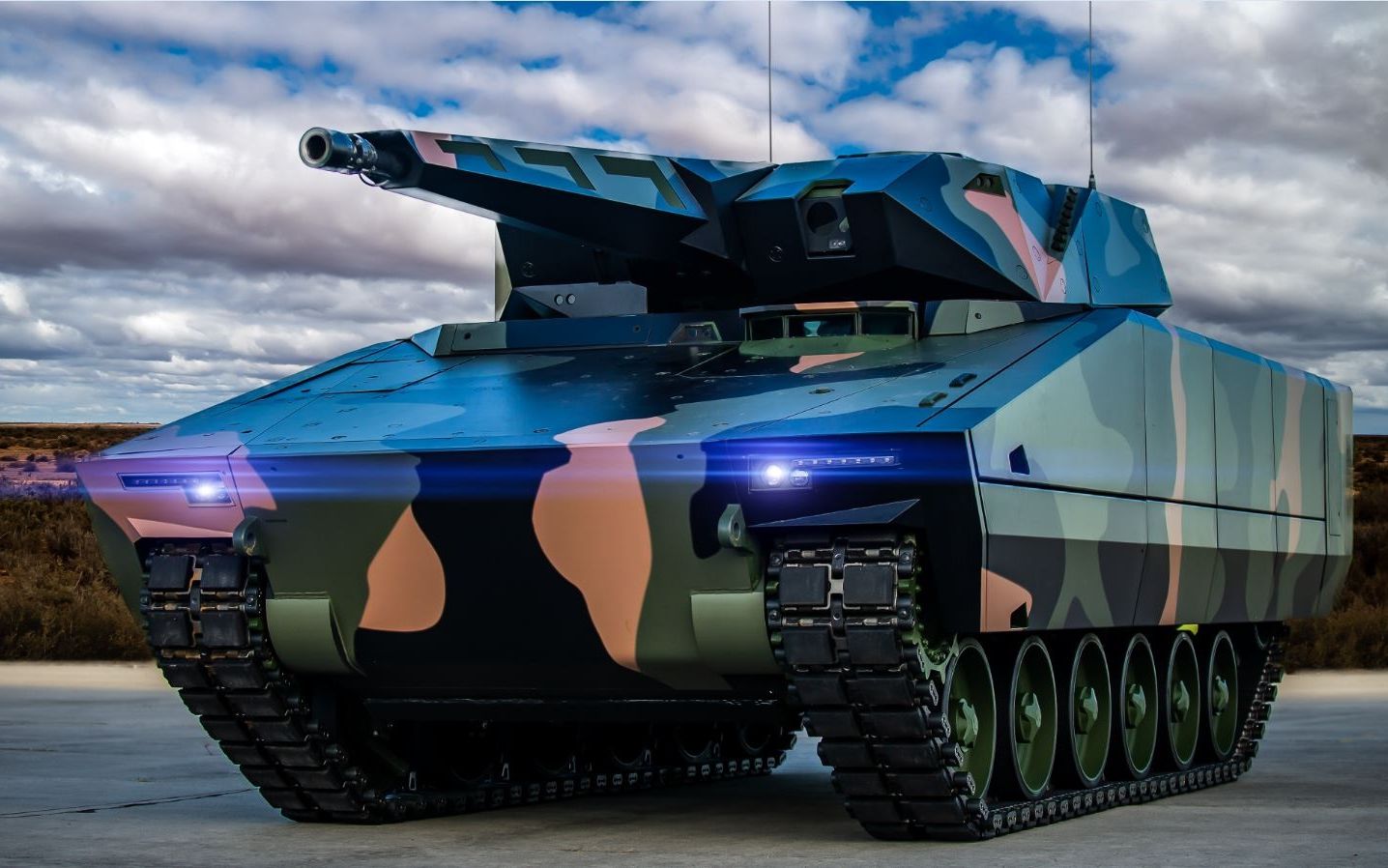 KF41猞猁——高生存能力与平衡性能的履带式步战车