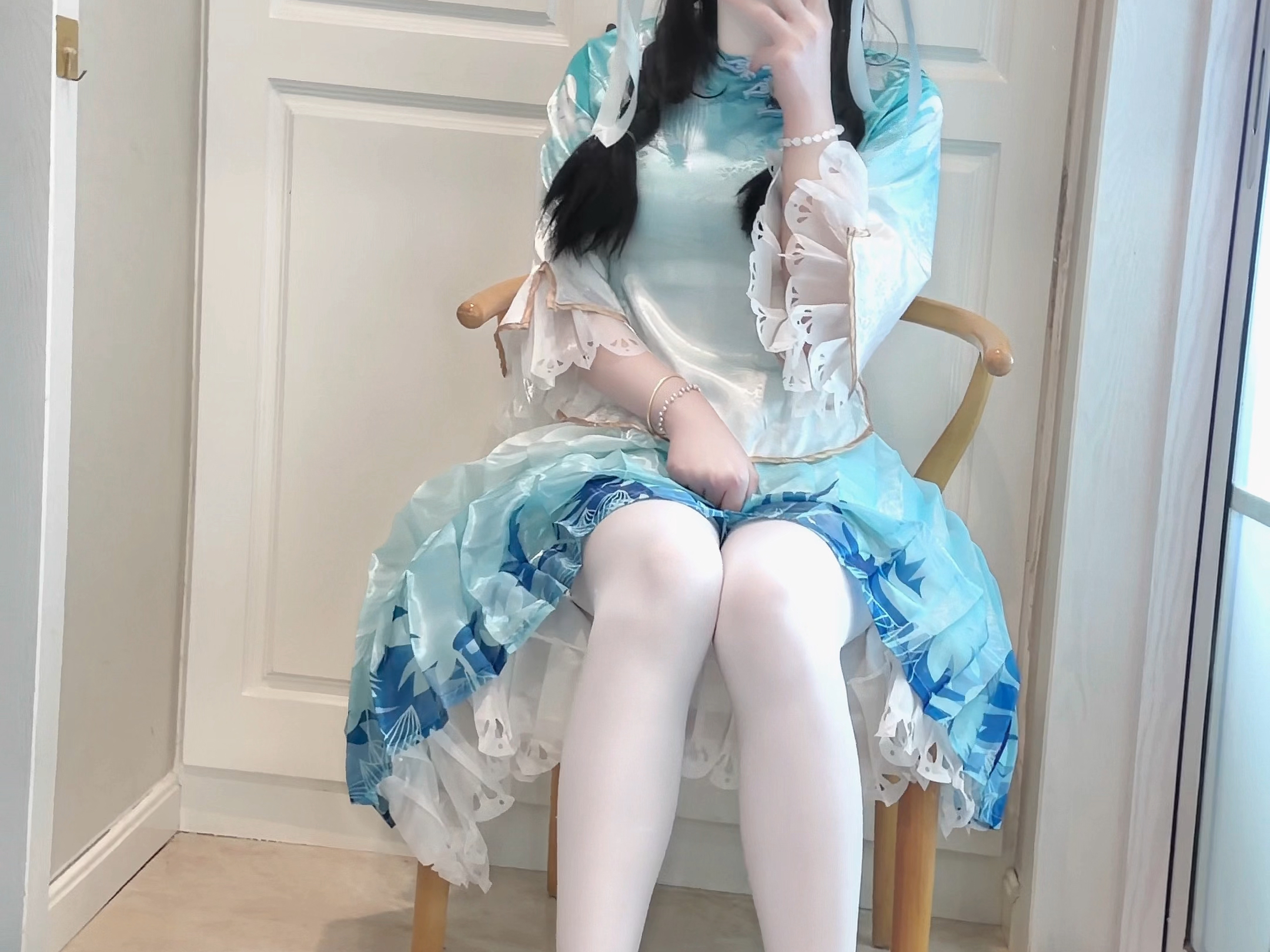 【Chubby Lily】 just posted a new video—come check it out!