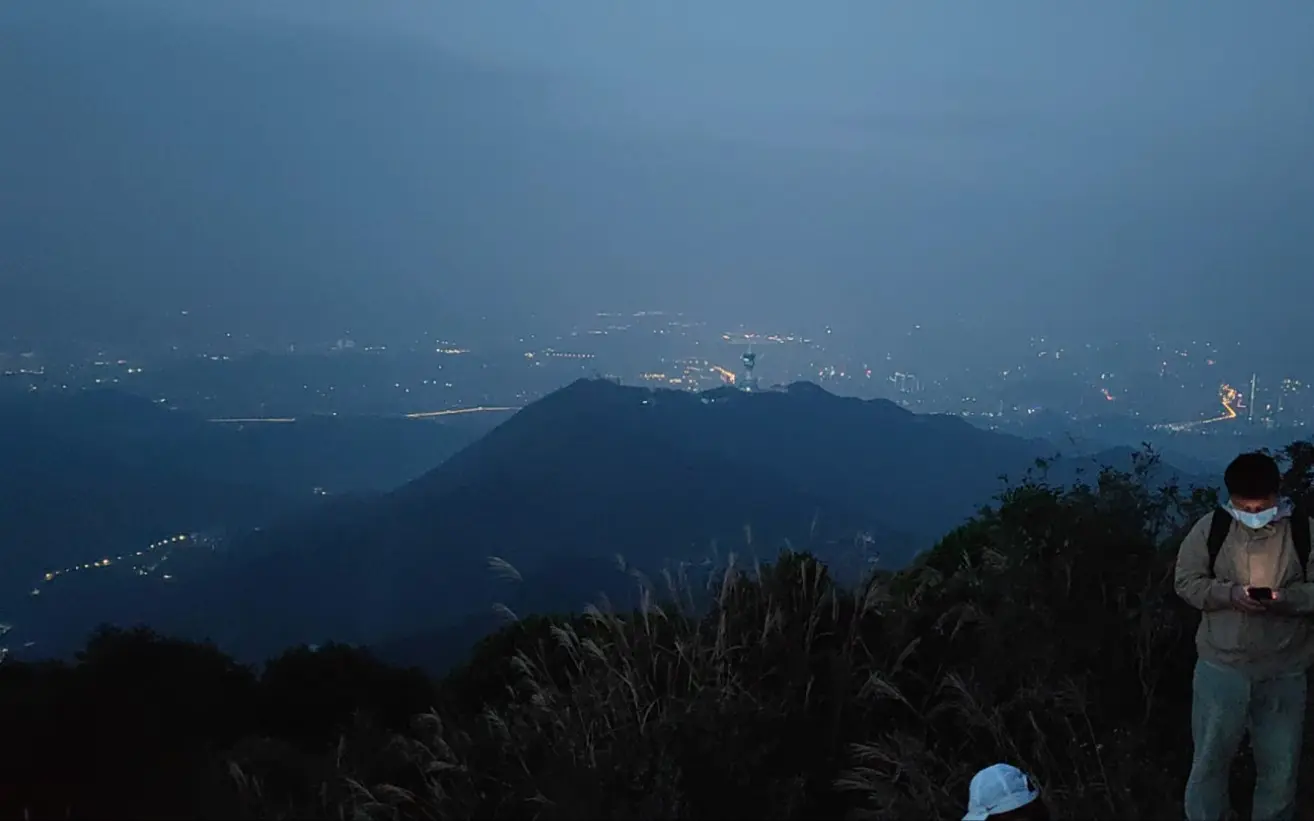 【爬山】明明是前段时间爬的，却好像过了很久