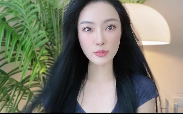 非美妆博主 单簇假睫毛仙子毛教程