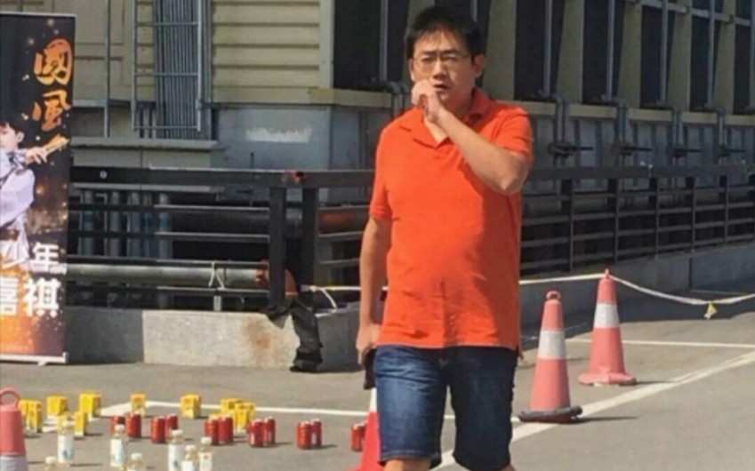 李飞论时代峰峻有多穷