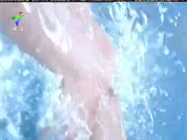2006年玉兰油水润柔嫩沐浴乳广告