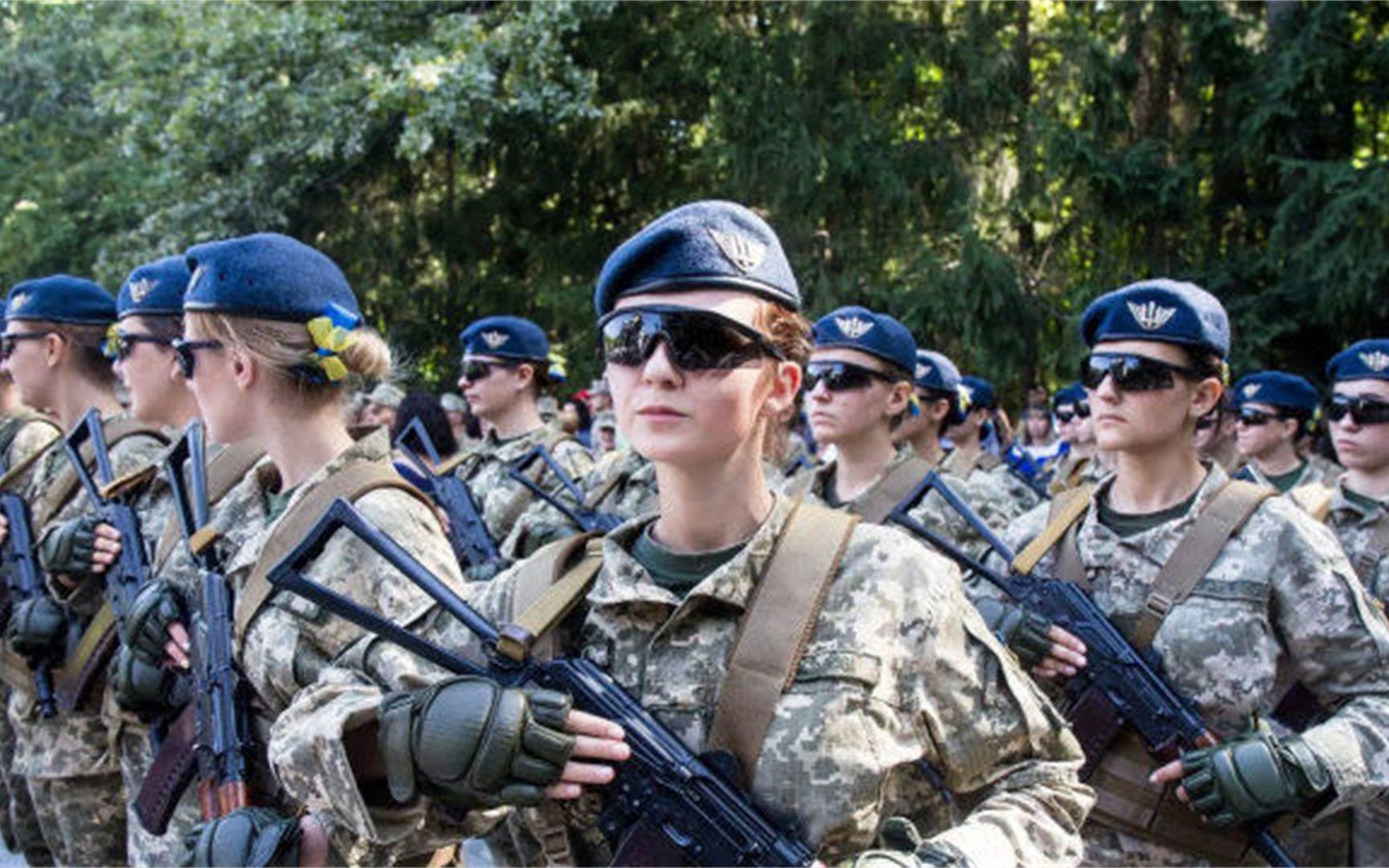 乌克兰大量生产女式军装，超5万女兵已上前线，能在打败俄军吗？
