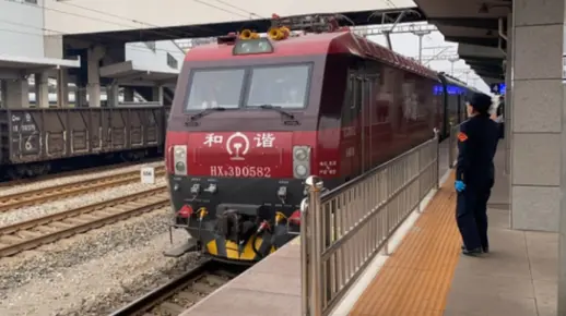 【中国铁路】济局济段 HXD3D-0582牵引K16次（重庆西-济南）进泰山站