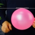 【魔力科学小实验】（第151期）气球套在绷直的粗线上，松手后的一幕太有趣了@魔力科学小实验【中字】