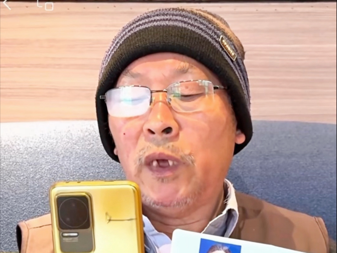 南京博物院退休员工郭礼典，2025年12月21日，实名举报南京博物院原院长徐湖平大规模盗窃、走私故宫南迁国宝文物！