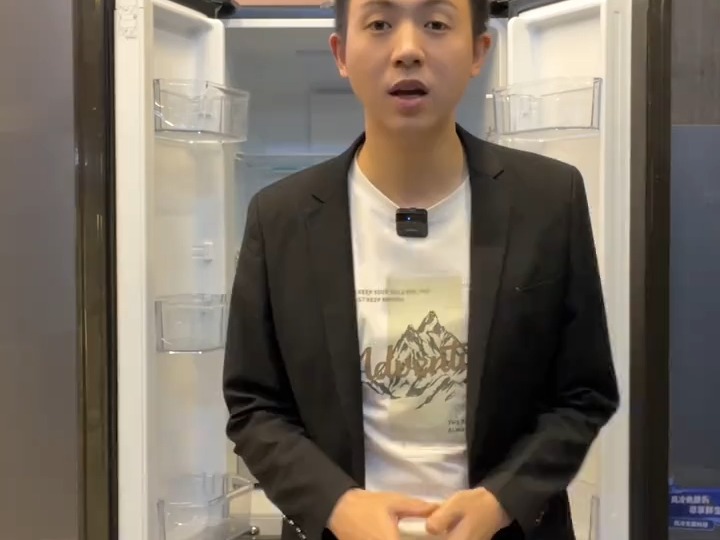 黑金净化一般使用在中低端机型  还有部分单独为冷冻区增加一个除菌净味模块，比如563的对开门冰箱 冷藏区有EPP  冷冻区也有单独的黑金净化 重庆装修