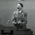 【1936年希特勒的演讲V S  1927年墨索里尼的演讲】一个挥舞着娇羞的铁拳，一个叉着钢一样的腰，如果不是穿着那身衣