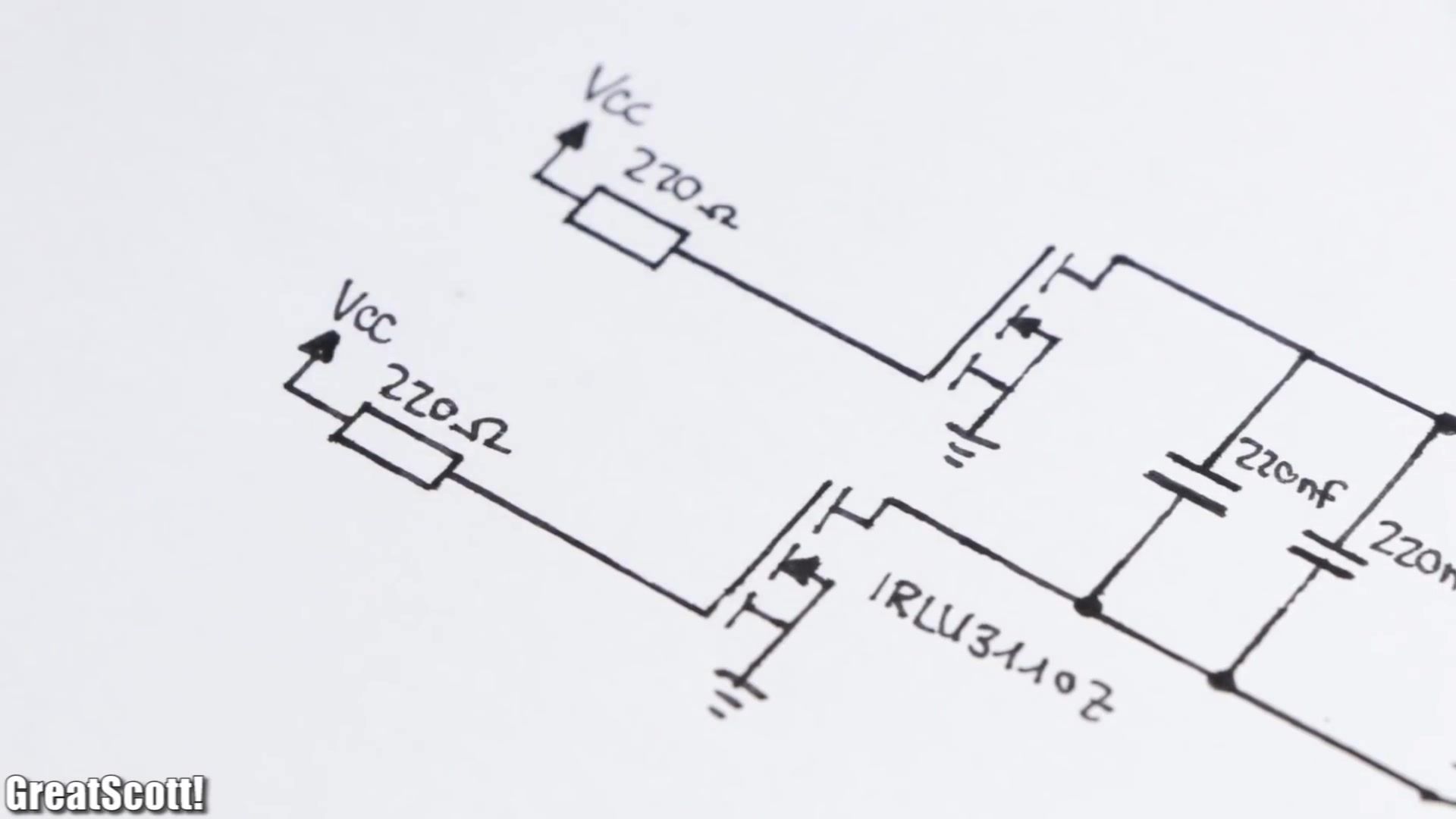 【GreatScott】制作电子打火机：小型低压ZVS制作与工作原理详解（CC字幕）