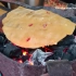Masala Khichiya papad（玛沙拉印度飞饼）是孟买最受欢迎的街头美食之一。