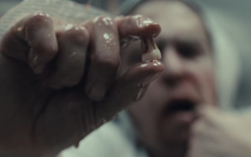 【越哥】一部小成本科幻电影，却夺得年度最佳，没想到居然是这种结局！