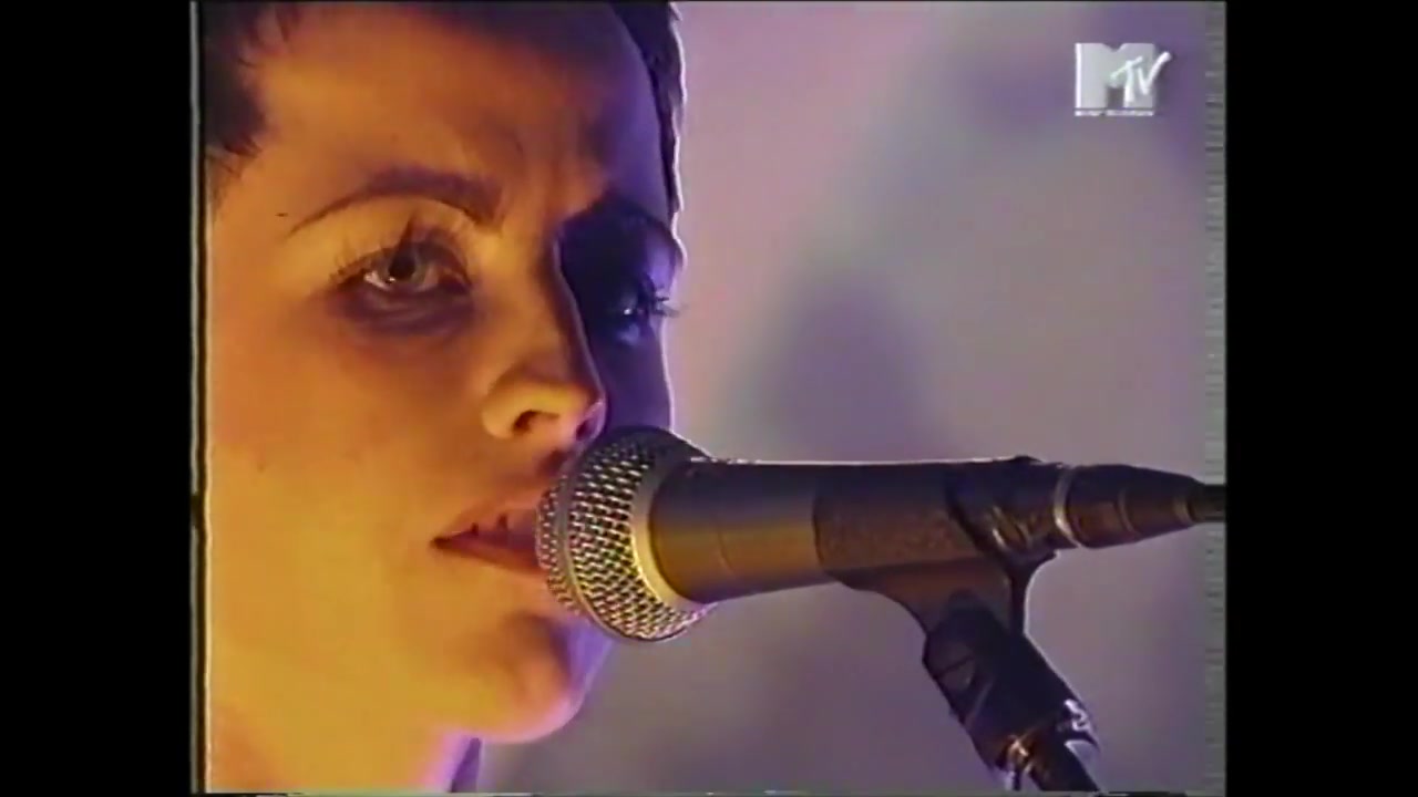 The Cranberries Salvation + Free to Decide 1996 Ray Cokes "Xray