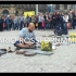 【Youtube搬运】阿姆斯特丹达自制架子鼓街头秀，外国人真会玩！