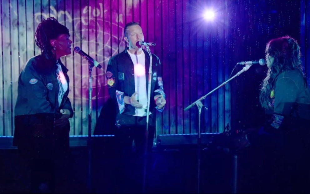 好听！Coldplay音乐节新歌《Human Heart》现场首播！_哔哩哔哩_bilibili