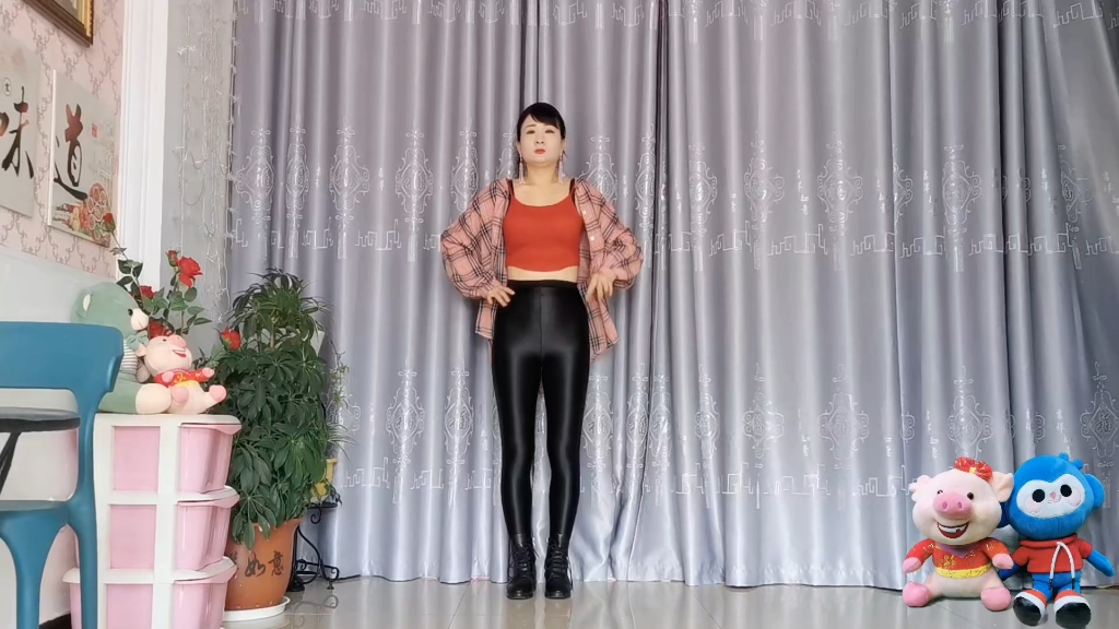 广场舞《慢慢夜慢慢长》太好听了吧，动感十足