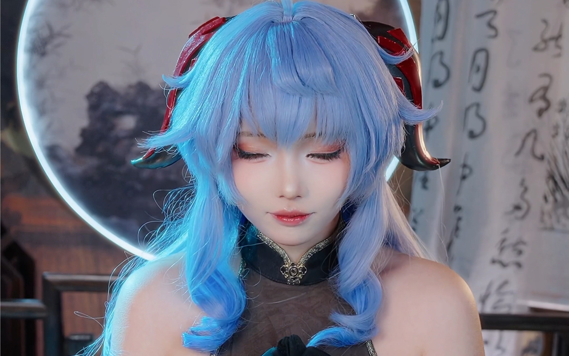 Put your finger here, please. The interactive trivia game is back!