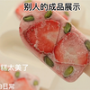 草莓酸奶冰淇淋，酸酸甜甜，冰冰凉凉，自己在家做健康又方便，夏天来了，给孩子做起来吧