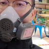 在校学生使用防毒面具实例