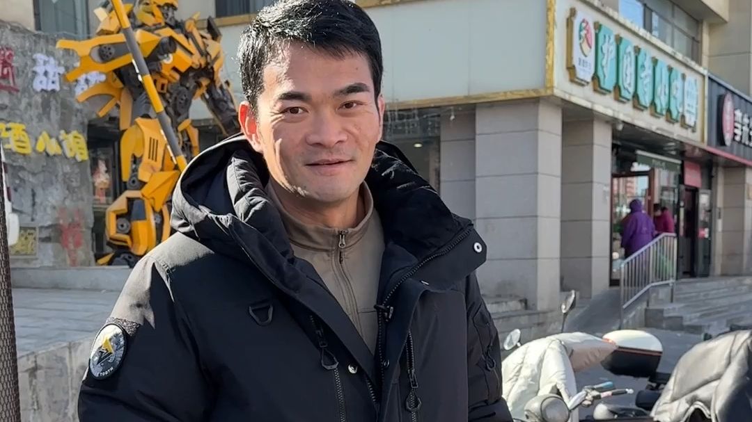 来到北京，怎能不喝老北京豆汁呢！