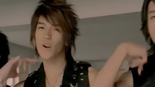 飞轮海S.H.E-只对你有感觉(MV蓝光1080P)