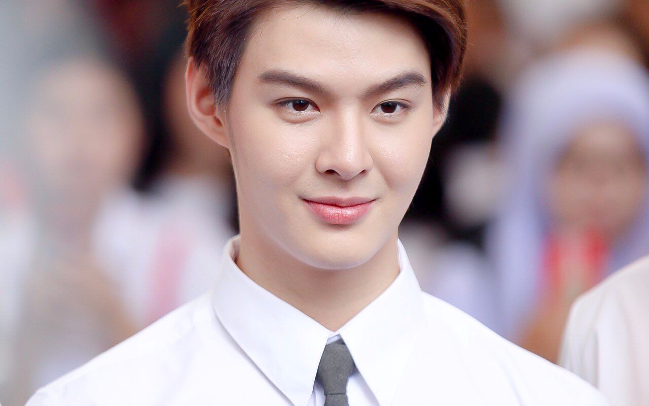 诗大开放日饭拍-各个角度的校之月黄明明