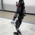 马斯克晒特斯拉人形机器人行走视频，进步确实快，越来越接近人类