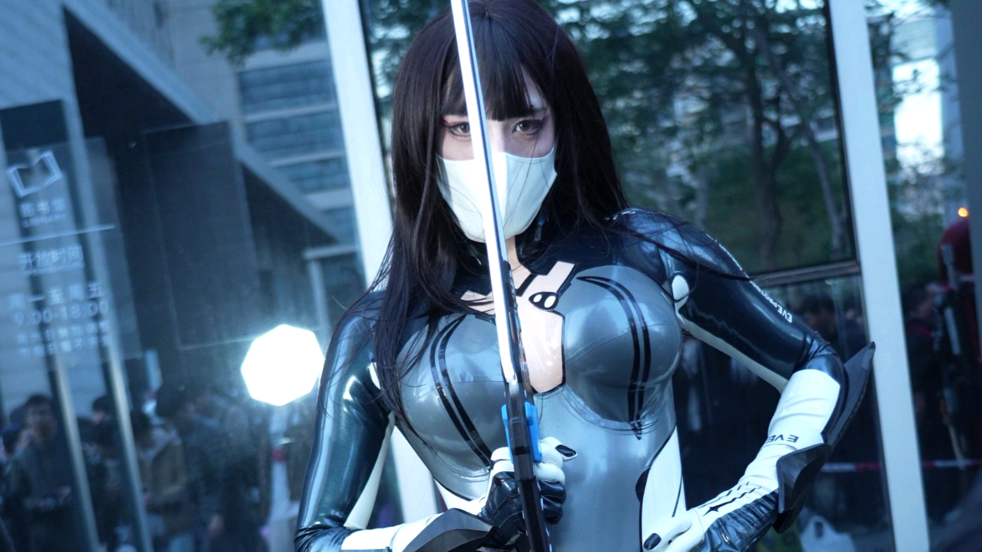 【Niki Raven Cosplay】- Latex-Clad Southern Liang Cutie