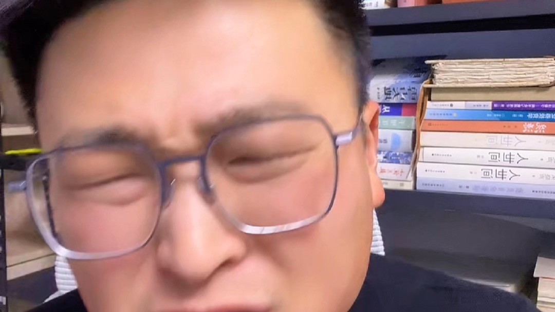 县城女文青最严厉的父亲