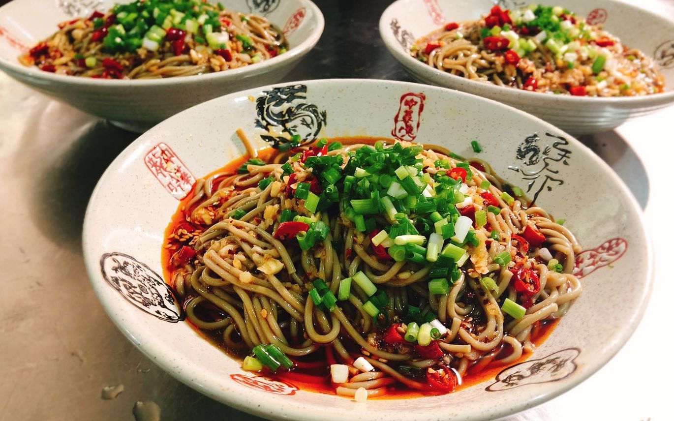 陕西著名的传统面食小吃——荞面饸饹|荞面|面食|小吃_新浪新闻