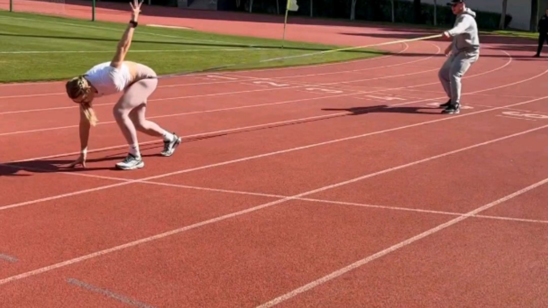 起跑加速跑的一些训练手段，让你找到快速蹬伸的感觉！