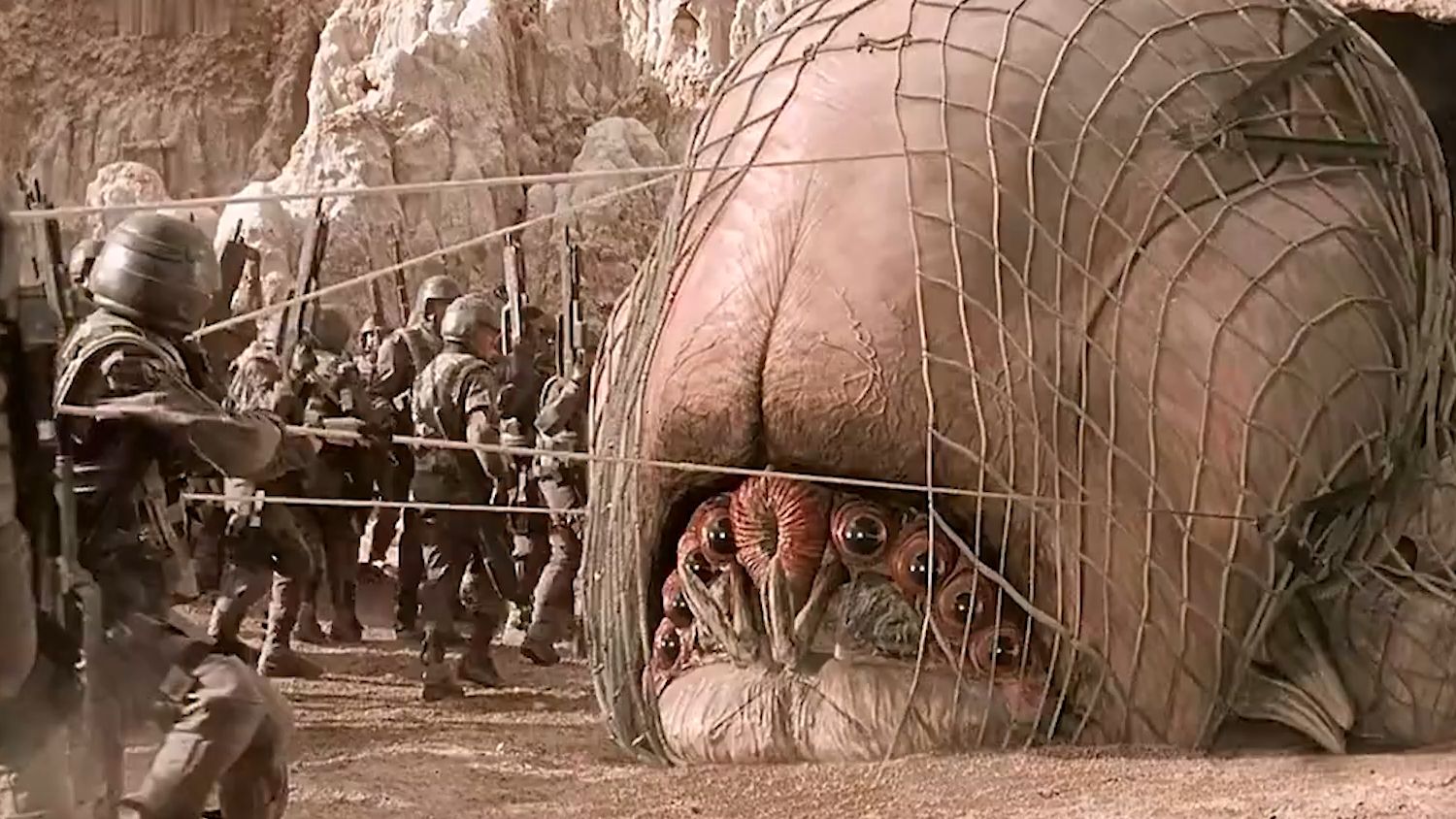 这是一部二十六年前的科幻电影，时至今日依旧吊打一众科幻神作，电影《星河战队》