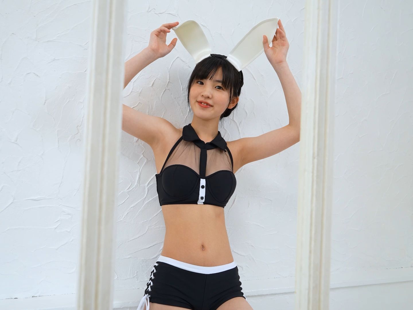 Rabbit teeth girl Marabe Ami with rabbit ears