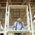 Mr. Chickadee 山雀先生纯手工搭建拉森式桁架外墙完善木屋