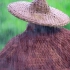 蓑衣在2200多年前的先秦时期就已经出现了，是人们用来避雨的工具。