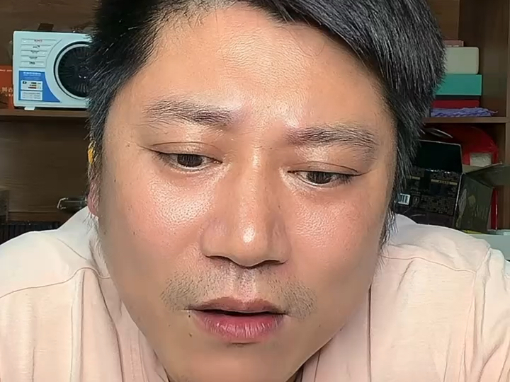 十三哥分享 柬埔寨 缅北园区 现在都是利用学生来洗脑，跑分和拉人头，大家一定要注意看管好自家孩子，别被电诈分子利用孩子在网络上搞违法犯罪的事情