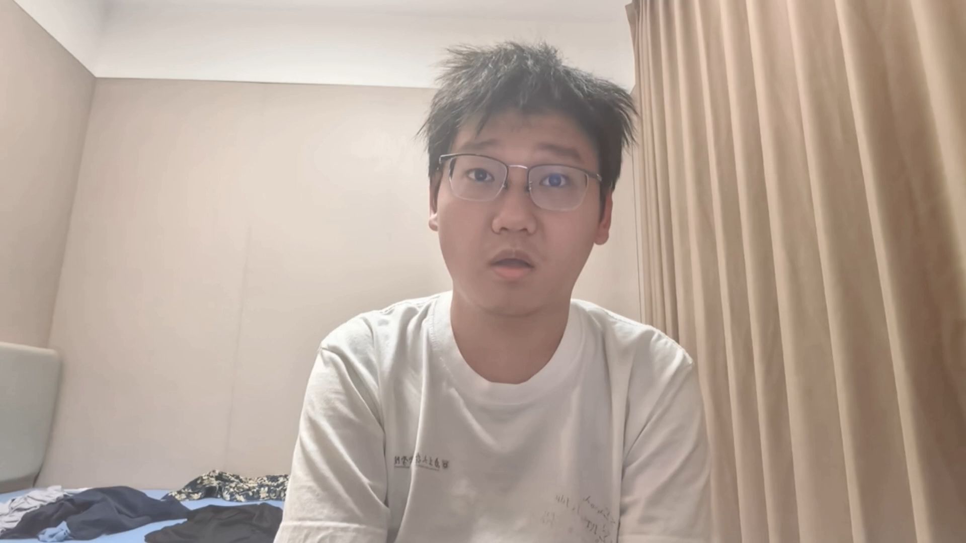 除了瘫坐眩晕在椅子上，我们还能在AI时代做什么？