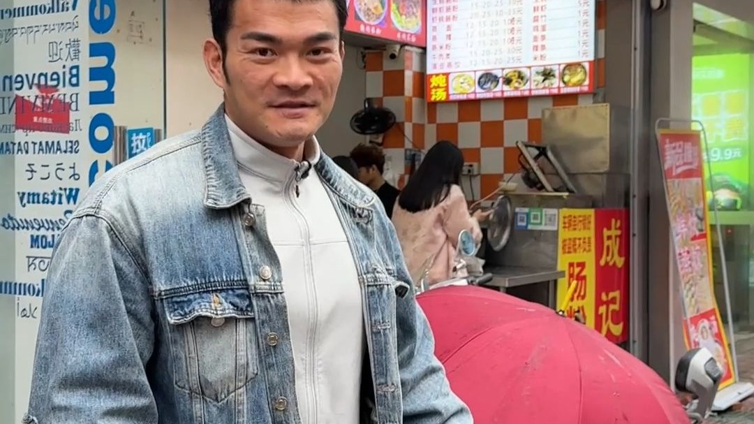 汕头小镇这家肠粉小店，排队超多人，必须尝尝味道怎么样？