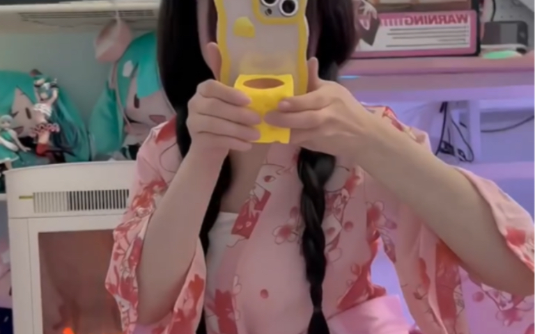 So many people say they want to see white silk!