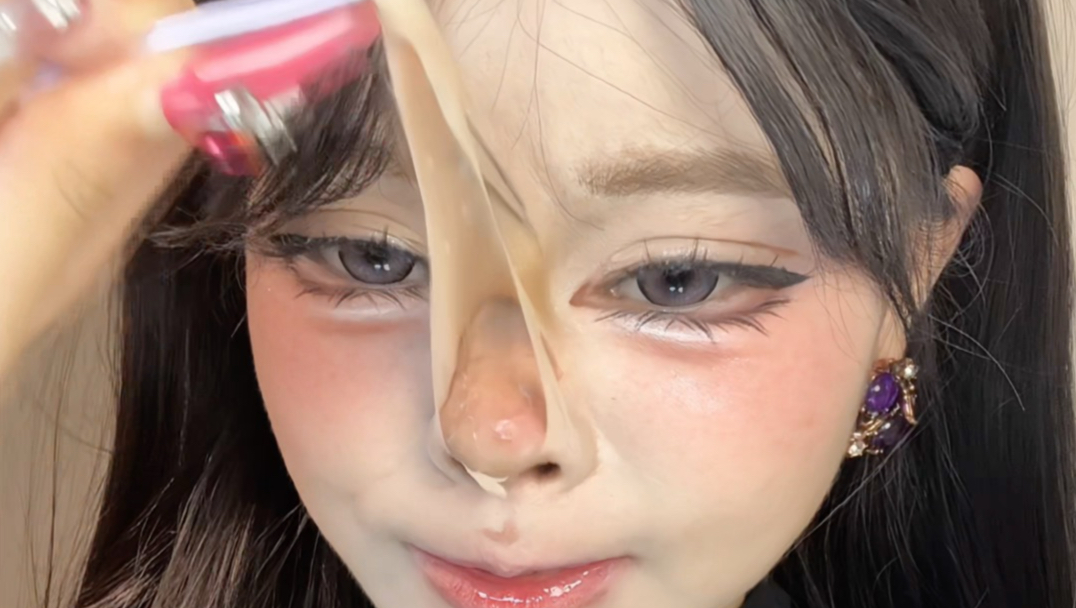 卸妆前你叫我面粉姐，卸妆后呢