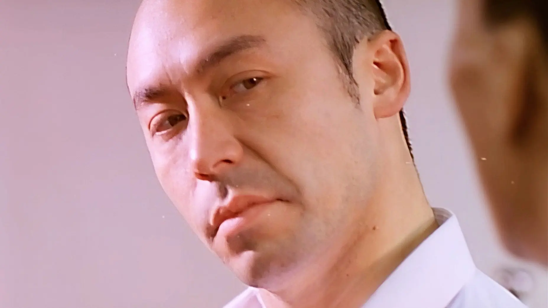 ”现在这世道,拼的可不是谁嗓门大”,黑老大挑衅服务员,岂料对方竟是杀人魔“雷宇扬”,一个眼神便吓得他