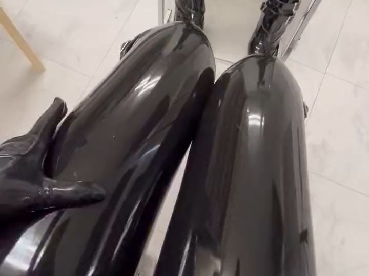 Squeeze the rubber leg