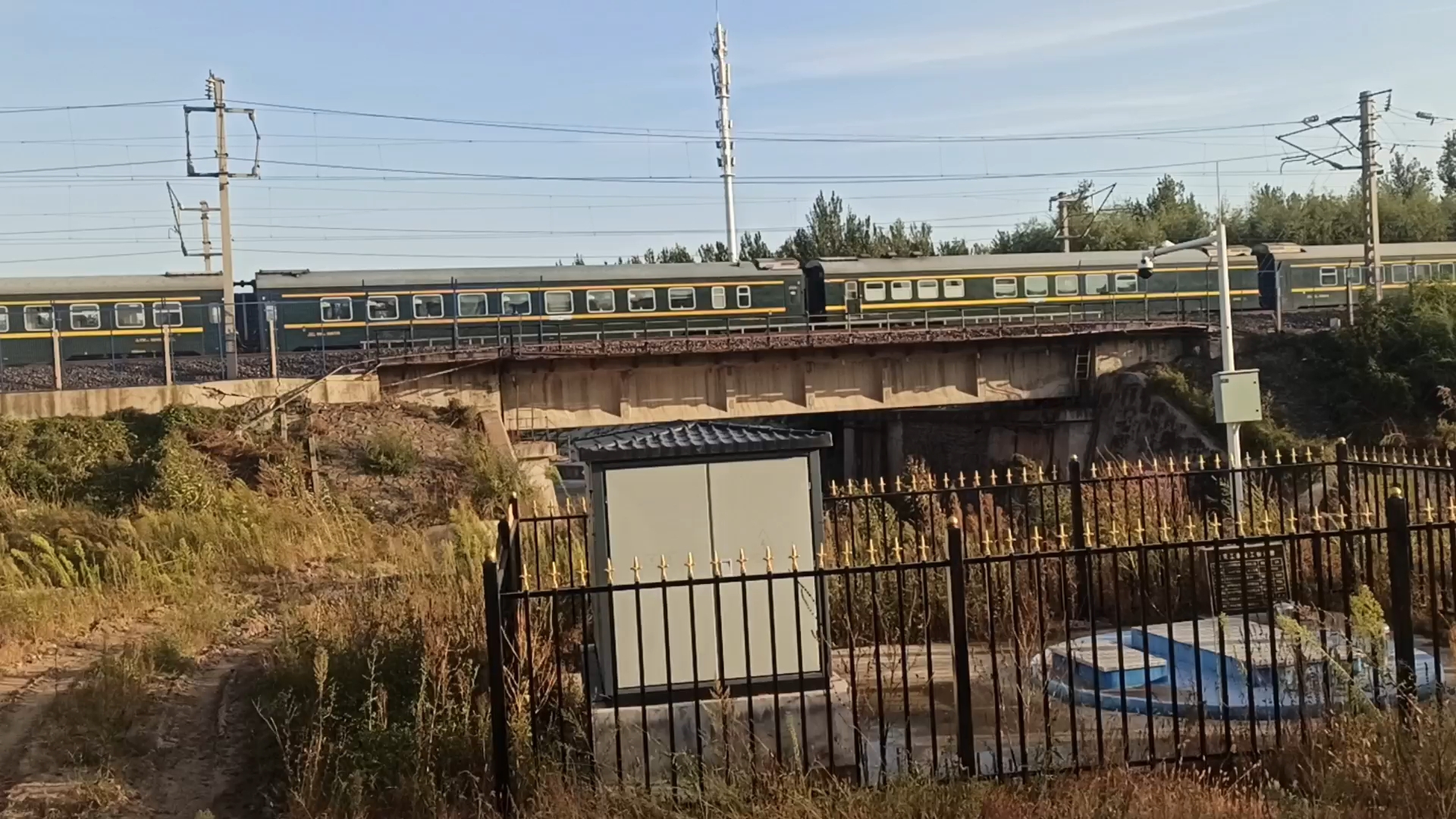 长春—厦门北z102次公主岭幺道通过,沈局沈段hxd3d-0003